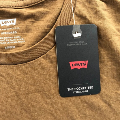 NWT Levis Mens T-Shirt